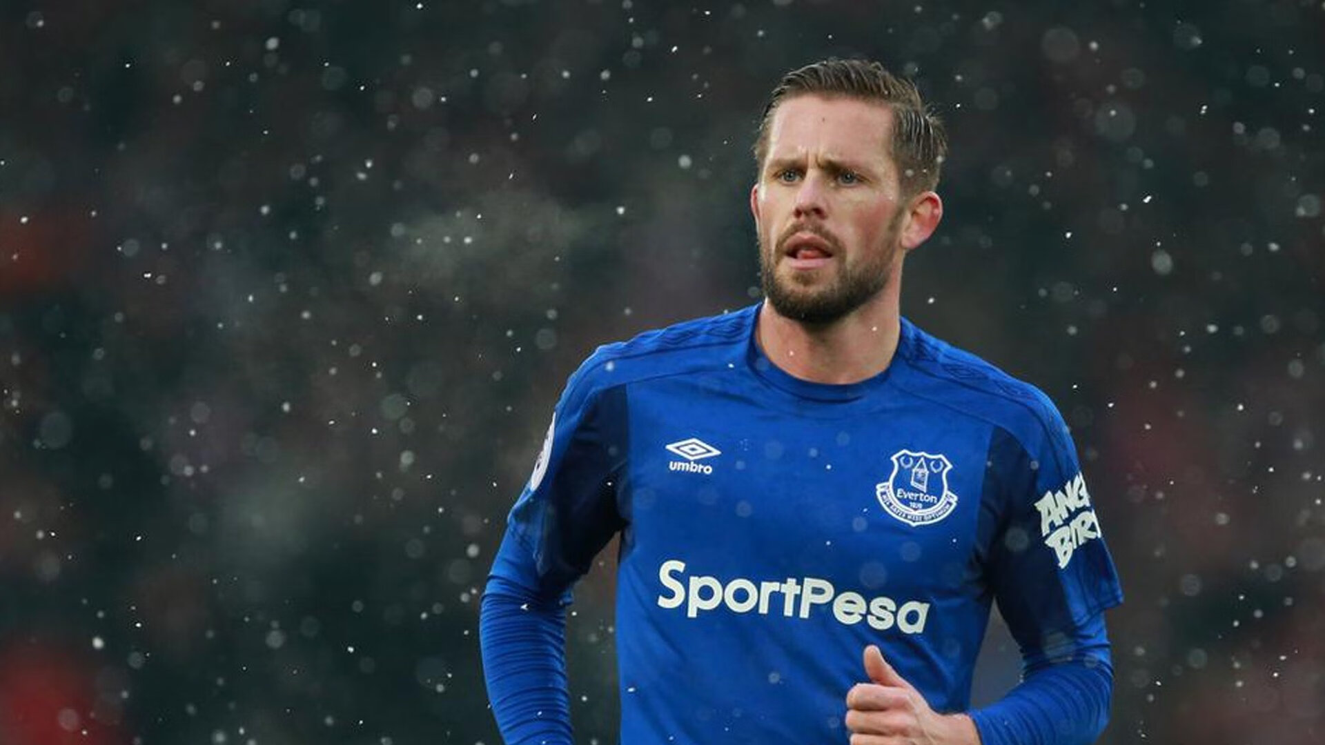 九游体育官方app-切尔西关键换人奏效，球队连续三场不败，切尔西拒绝换门将